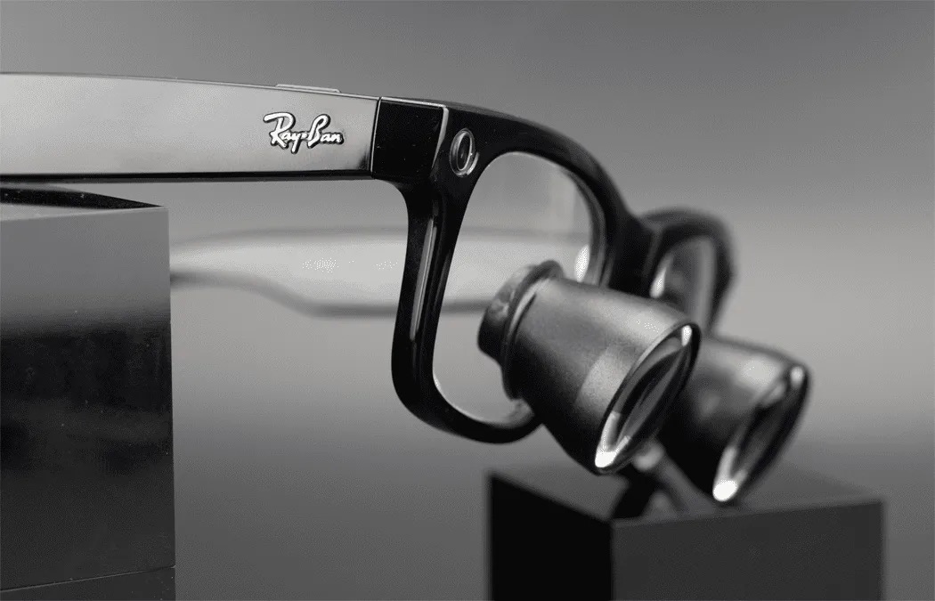 SurgiTel Smart Loupes™ 2.5x Galilean